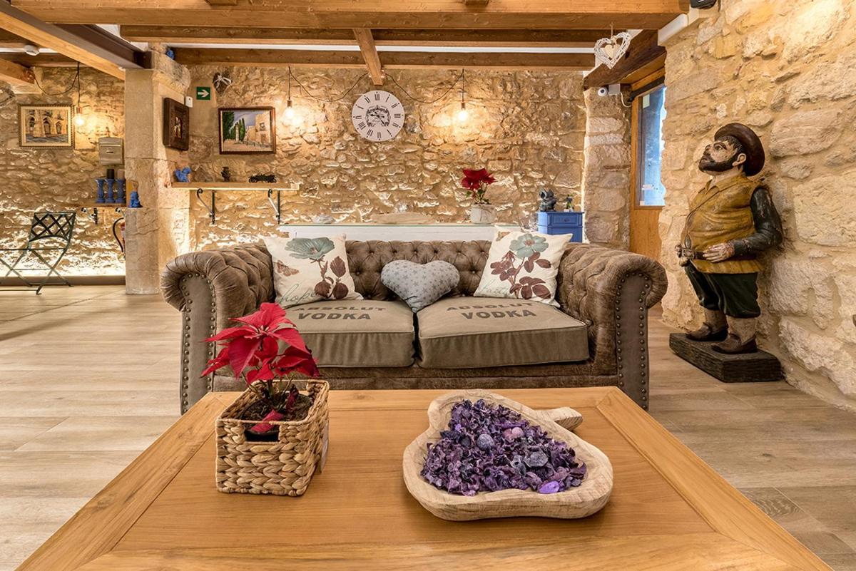 Hostal 977 Tarragona Dış mekan fotoğraf