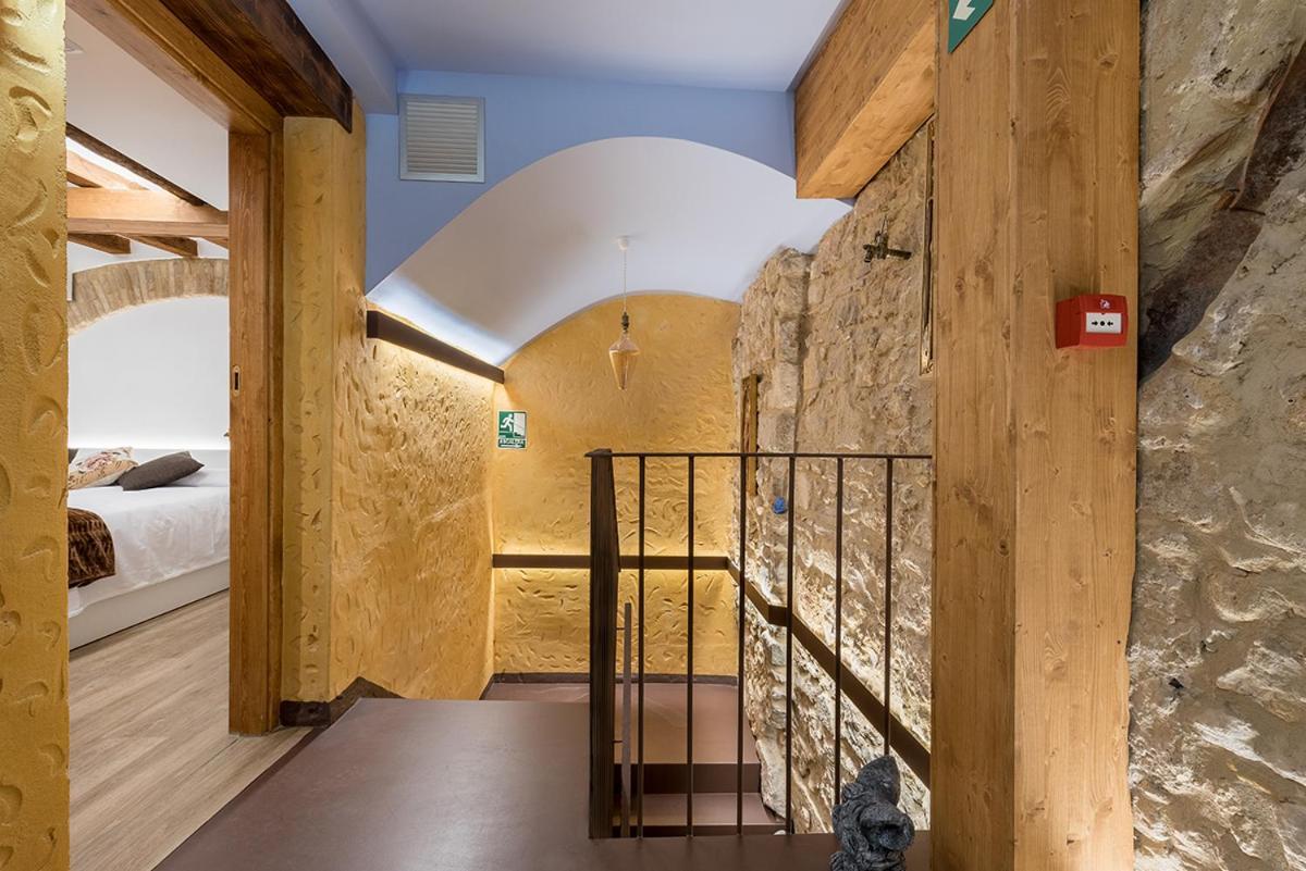 Hostal 977 Tarragona Dış mekan fotoğraf