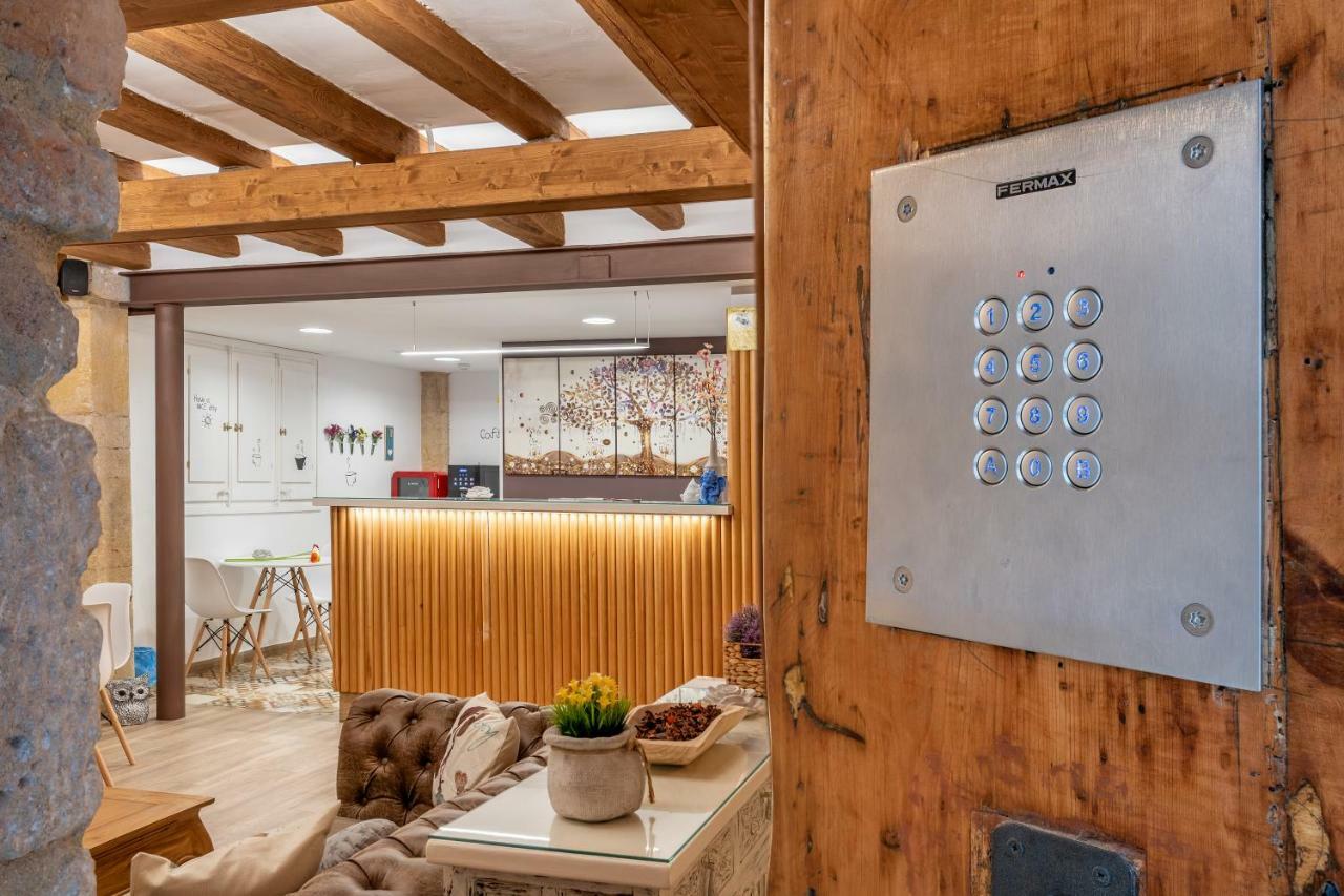 Hostal 977 Tarragona Dış mekan fotoğraf